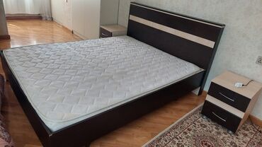 Çarpayılar: Taxt satılır 170azn.Naxçıvanski hərbi məktəbə yaxın.
Zəhra🌷3114 v