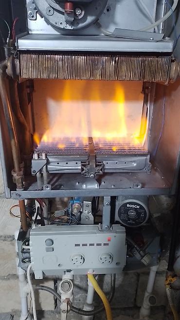 panel radiatorlar: Bosch qaz kombisi – divaraquraşdırılan, iki konturlu model — 2