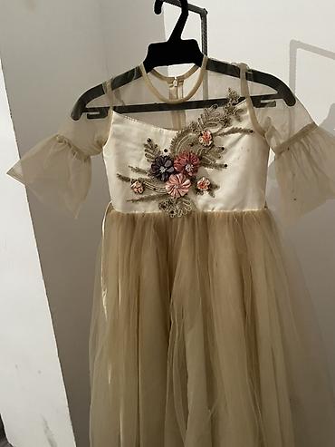 Платья: Детское платье, цвет - Бежевый, Б/у — 1