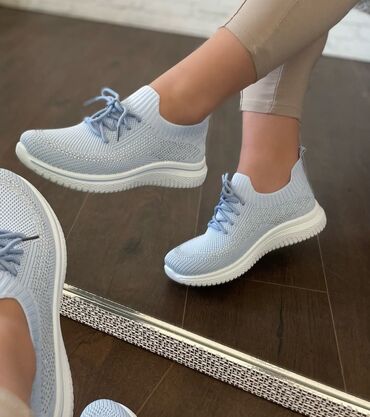 zara bela haljina: Novo u ponudi 👟 Cena 2,200 RSD 36-41 U 5 neutralnih boja 👌🏽 bebi plava