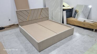 Двуспальные кровати: Двуспальная кровать, Новый, С мягкой обивкой, длина - 200 см — 4