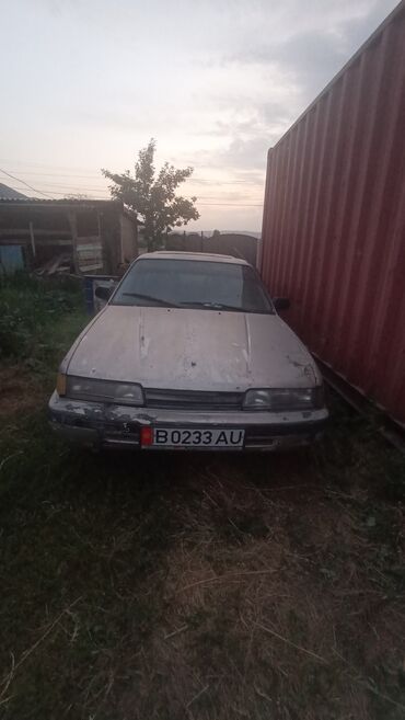 домкрат для машины: Mazda 626: 1991 г., 2 л, Механика, Бензин, Универсал