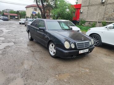 мерм 210: Mercedes-Benz A 210: 1997 г., 2 л, Автомат, Бензин, Седан