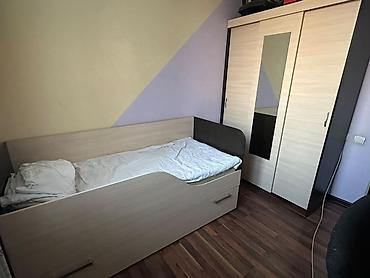 bunk bed: Детская гарнитура, Б/у, Для девочки, Для мальчика, ДСП, цвет - Бежевый — 5