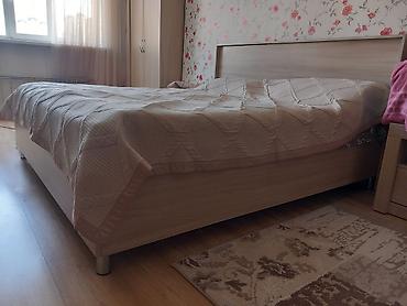 отдам кровать: Двуспальная кровать, Б/у, С матрасом, длина - 200 см — 3
