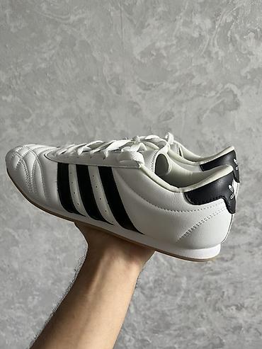 тхэквондо обувь: Мужские кроссовки, 43, Adidas Originals, Новый, цвет - Белый, Самовывоз, Бесплатная доставка — 2