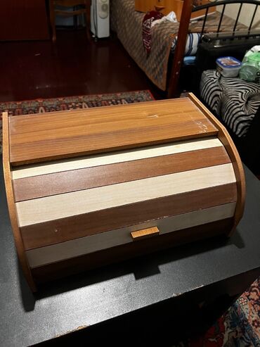 Masa və oturacaq dəstləri: Qonaq otağı üçün, İşlənmiş, Açılmayan, Kvadrat masa, 4 stul — 9