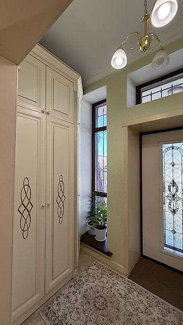 Продажа коттеджей и домов: 📍с.Кок-Джар 🔘8-комнат 🔘2 этажа 🔘400м² Предлагается к продаже — 10