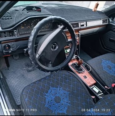 мерс машина: Mercedes-Benz W124: 1991 г., 2 л, Механика, Бензин, Хэтчбэк