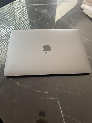 maximum: Для учебы, Б/у, Apple M1, ОЗУ, RAM: 8 ГБ — 1