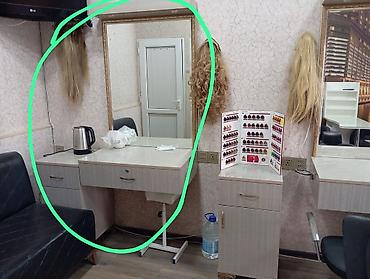 qelem seti: Satılır: Güzgülü salon masası (vizajist/bərbər üçün) - Dəst: geniş — 1