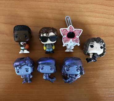 флаг изготовление: Stranger things kinder joy Фигурки по сериалу Осд очень странные дела