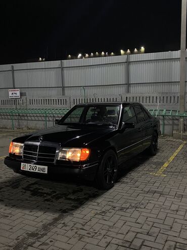 Mercedes-Benz: Mercedes-Benz W124: 1988 г., 2.3 л, Механика, Бензин, Седан