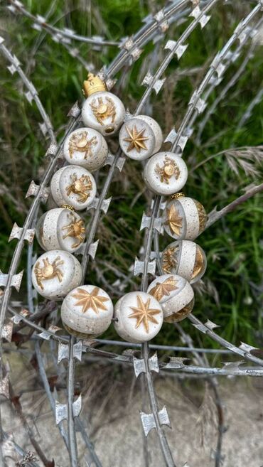 Təsbehlər: Təsbehlər hazər əldə var.
Çeşid çoxdu.
Çatdırılma edilir.
Əl işləridi — 13