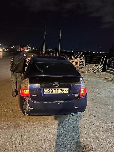 07 2008: Toyota Prius 1000 azn cerimesi var krediti 10 ay 300 azn mator — 2