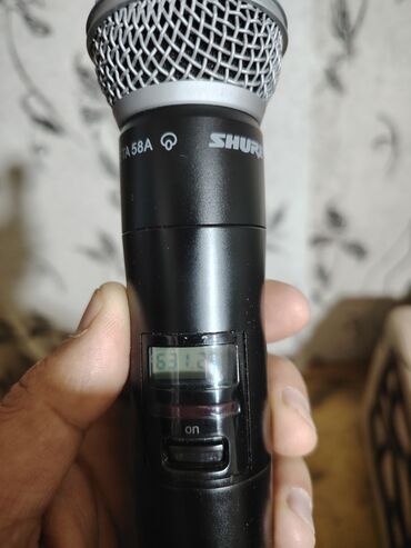 Səsgücləndiricilər, qulaqlıqlar və mikrofonlar: Shure QLXD4 simsiz mikrofon qəbuledicisi - Model: QLXD4 (Q51 — 19