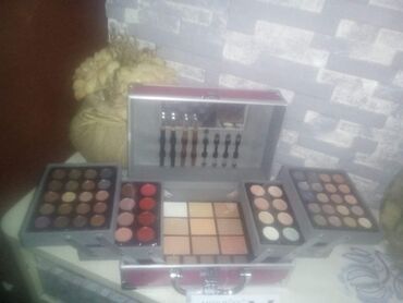 Šminka: Fantastican idealan za poklon,originalan ❤Miss Rose kofer sa — 5