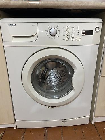 Məişət texnikası: 5kilo yarim . Yaxsi iwleyir yuyur sixir. Qapisinda cizigi var bawqa — 1
