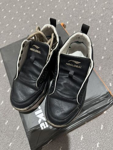 Детская обувь: Детские обуви Б/У Цены указаны на фотках. Не звонить ‼️‼️‼️ Пишите в — 7