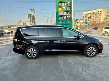 Chrysler: Chrysler Pacifica: 2021 г., 3.6 л, Вариатор, Гибрид, Минивэн — 8