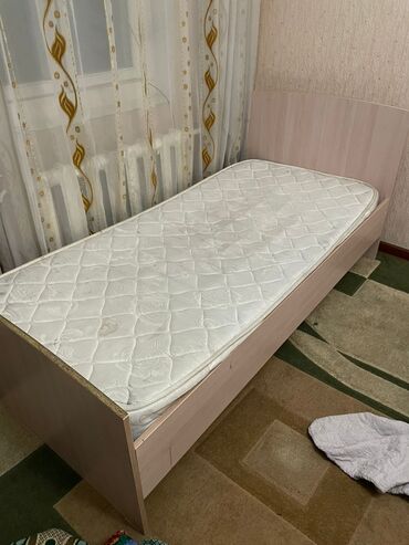 купить кровать полуторку с матрасом: Бир кишилик керебет, Колдонулган, Матрасы бар, узуну - 170 см