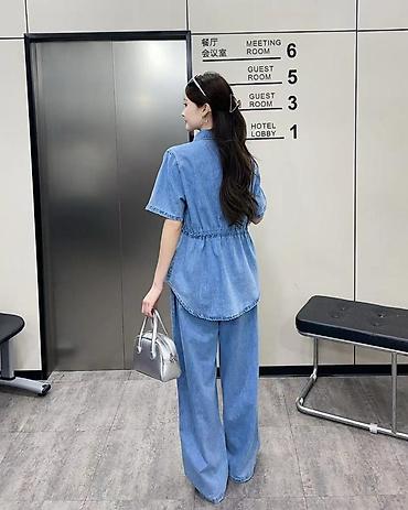 Костюмы с юбкой: Джинсовые комплекты для женщин Варианты: - Юбочный костюм из денима — 5