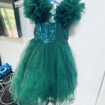 пышные юбки: Детское платье, цвет - Зеленый, Новый