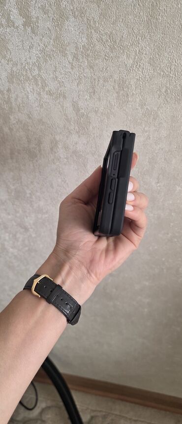 Samsung: Samsung Galaxy Z Flip7, rəng - Qara, İki sim kartlı — 8