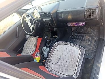 Volkswagen: Volkswagen Passat: 1989 г., 1.8 л, Механика, Бензин, Седан — 5