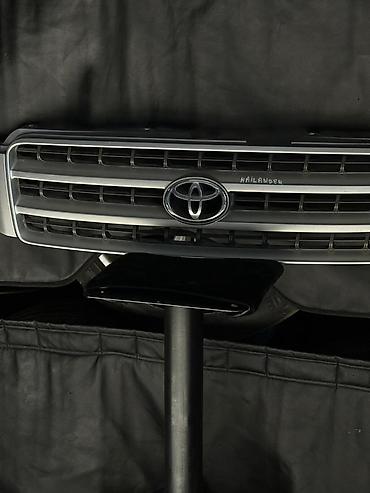 решетка хайландер: Решетка радиатора Toyota 2005 г., Б/у, Оригинал — 1