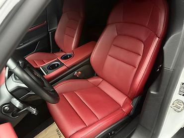 wuling starlight 730 ev: Porsche : 2021 г., Автомат, Электромобиль, Седан — 9