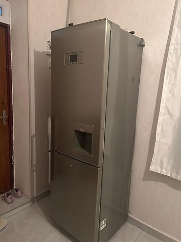 soyuducu sharp: İki qapılı soyuducu (alt kameralı dondurucu) - Rəng: inox/gümüşü - Ön — 1