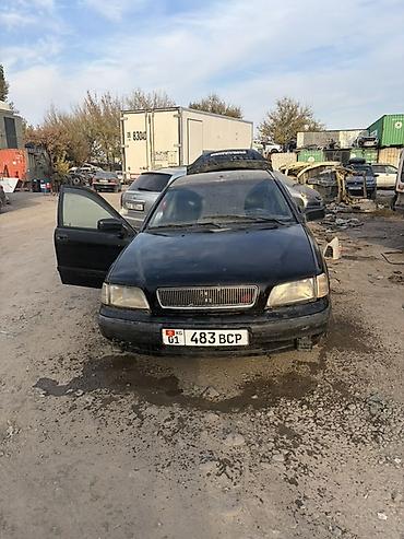 самый дешёвый машины: Volvo s40 черный

Год 2003, руль слева, бензин, торг уместен — 2