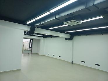 Аренда офисов: Аренда офисов, 90 м², В бизнес центре, 1 линия, С системой безопасности — 10