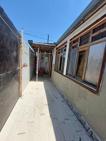 Otaqların uzunmüddətli kirayəsi: 🏡 Zabrat 2 qəsəbəsində kirayə ev! 📍 Ağ Market yaxınlığında yerləşir. 🚆 — 11