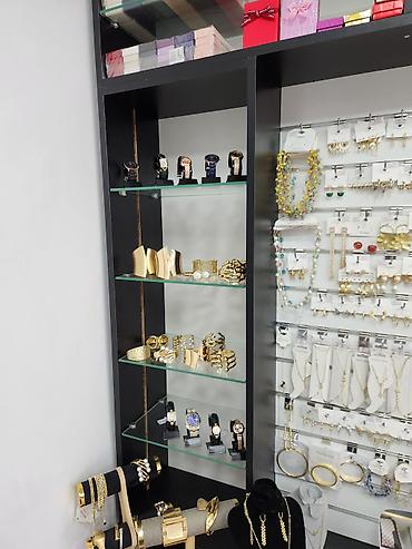 minalı bijuteriyalar: İnşaatçılar saf su marketin qarşısı. Arendası 200 azn. Hazır biznes — 2
