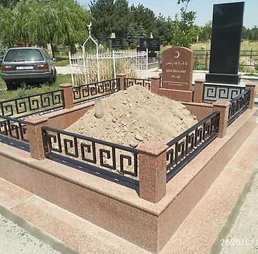 Ритуальные услуги: Изготовление оградок, Облицовка надгробий, Чистка могил | Металл, Мрамор, Дерево | Установка, Оформление — 28