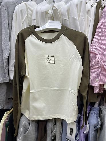 Другие детские вещи: Детская одежда номер для связи 1) Зеленый свитер с высоким — 28