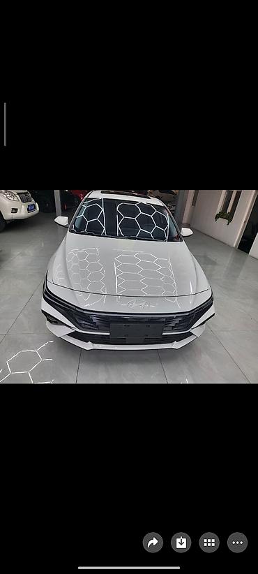 byd e5 2020: Hyundai Elantra: 2024 г., 1.5 л, Гибрид, Седан — 1