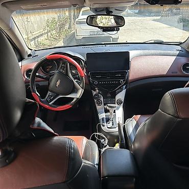 primicka taksi: Chevrolet Cruze: 1.4 l | 2012 il 26252 km Sedan — 2
