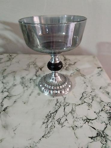 konfet: Konfet qabi - Material: qalın şüşə kasa, metal effektli dekorativ — 1