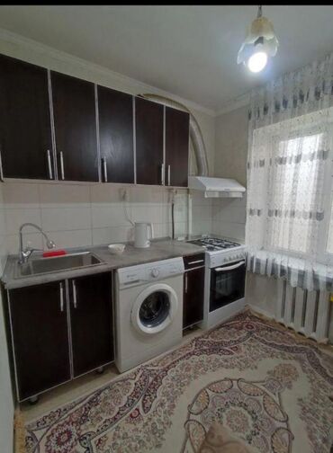 продаеться дом: 2 бөлмө, 44 кв. м, Хрущевка, 4 кабат, Косметикалык ремонт
