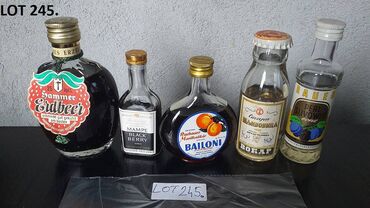 Ostali predmeti za umetnost i kolekcionarstvo: Mini Bottle unučići fraklići čokanji IV Kao sa slika — 27