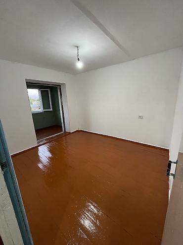 от собственника: 2 комнаты, 60 м², 105 серия, 4 этаж, Старый ремонт — 2