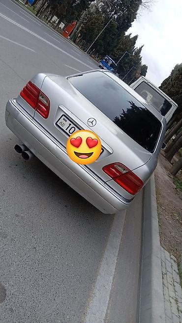 Mercedes-Benz: Mercedes-Benz E-Class (W210) sedan - Kuzov: gümüşü rəng, 4 qapı, tam — 11