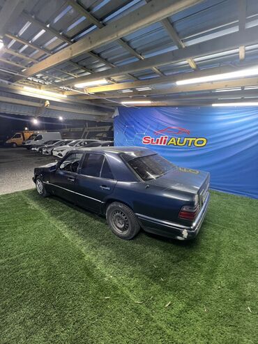 мерс 124 аварийный: Mercedes-Benz W124: 1993 г., 2 л, Механика, Бензин, Седан