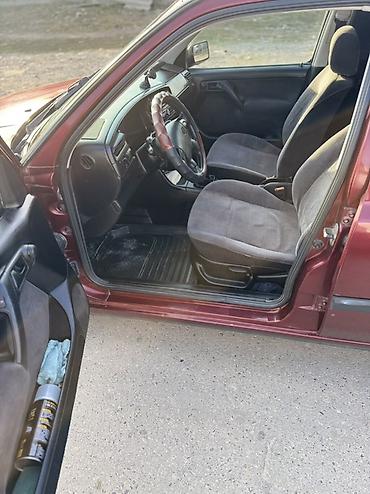 Volkswagen: Volkswagen Vento: 1993 г., 1.8 л, Механика, Бензин, Седан — 8