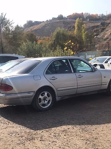 Mercedes-Benz: Mercedes-Benz E-Class: 1997 г., 2.3 л, Автомат, Бензин, Седан — 4