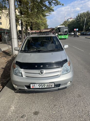 как можно купить машину в рассрочку: Toyota ist: 2003 г., 1.3 л, Автомат, Бензин, Хетчбек