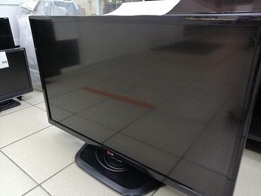 lg flex2: Б/у Телевизор LG Led 82" HD (1366x768)